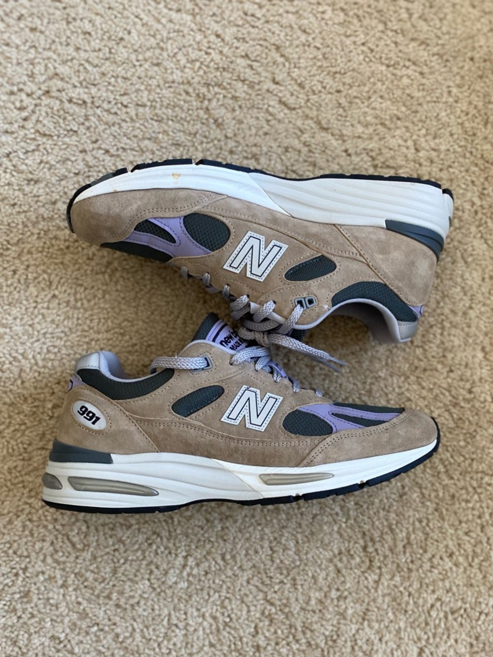 New Balance 991v2